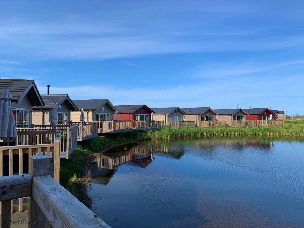 Lakeside Retreat At The Bay Filey, Sleeps 4, 2 Non-Shedding Dogs Welcome For Free מראה חיצוני תמונה