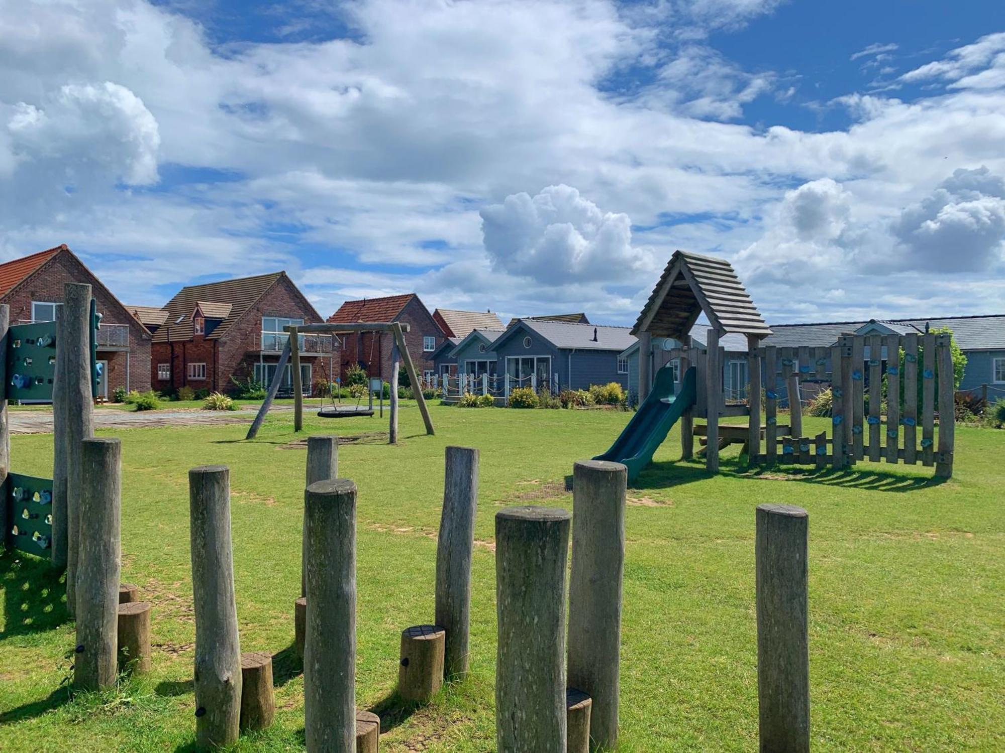 Lakeside Retreat At The Bay Filey, Sleeps 4, 2 Non-Shedding Dogs Welcome For Free מראה חיצוני תמונה